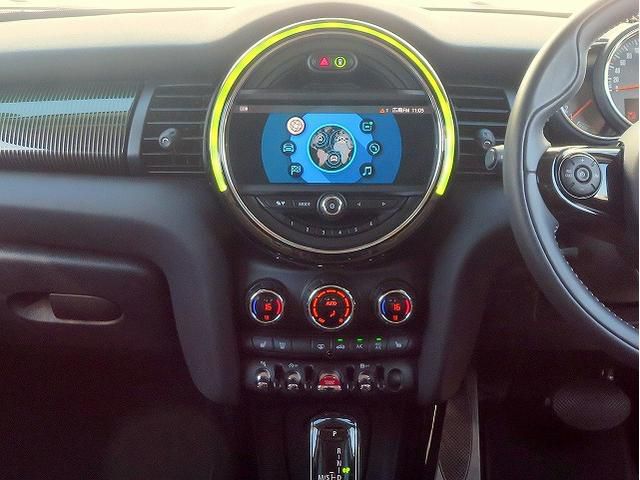 F55 MINI Cooper 5-Door Hatch LCI
