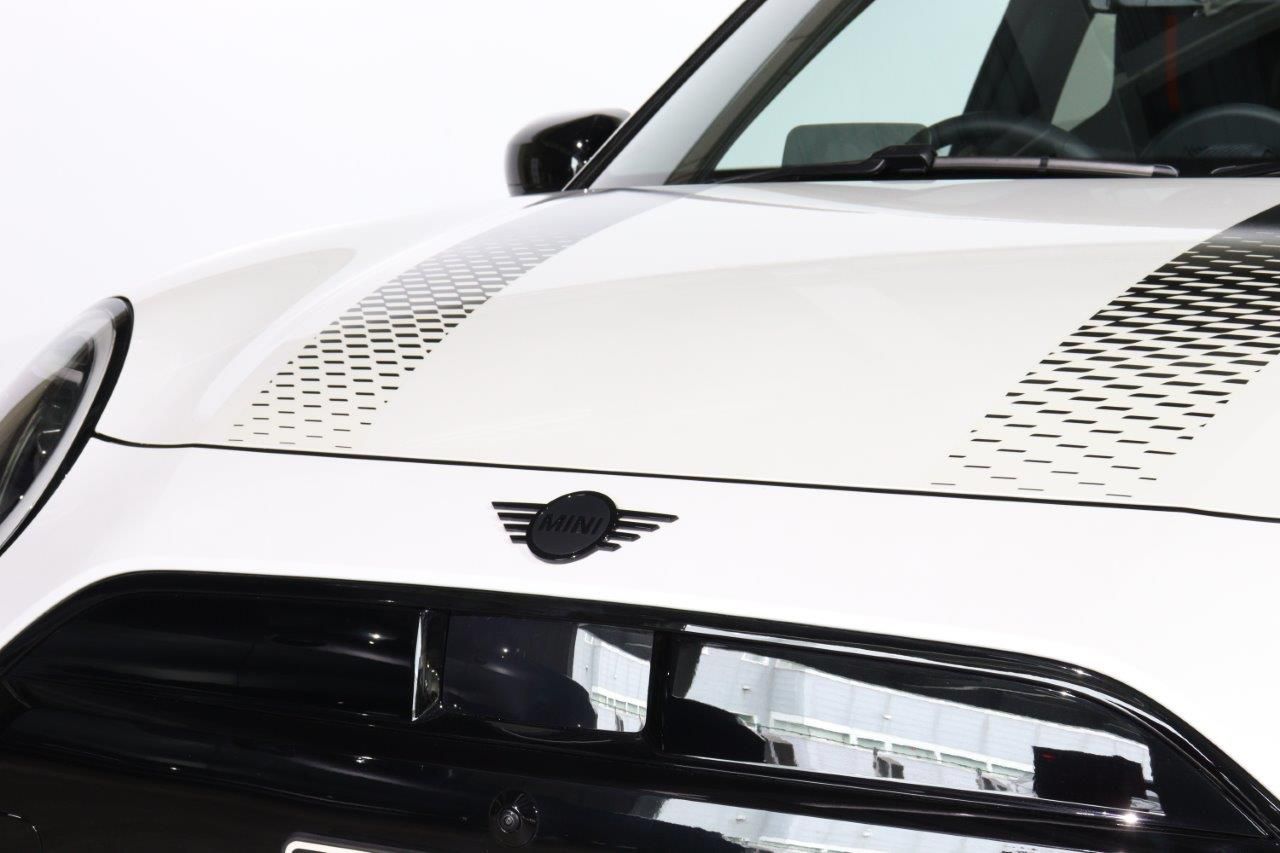 J01 MINI John Cooper Works Electric