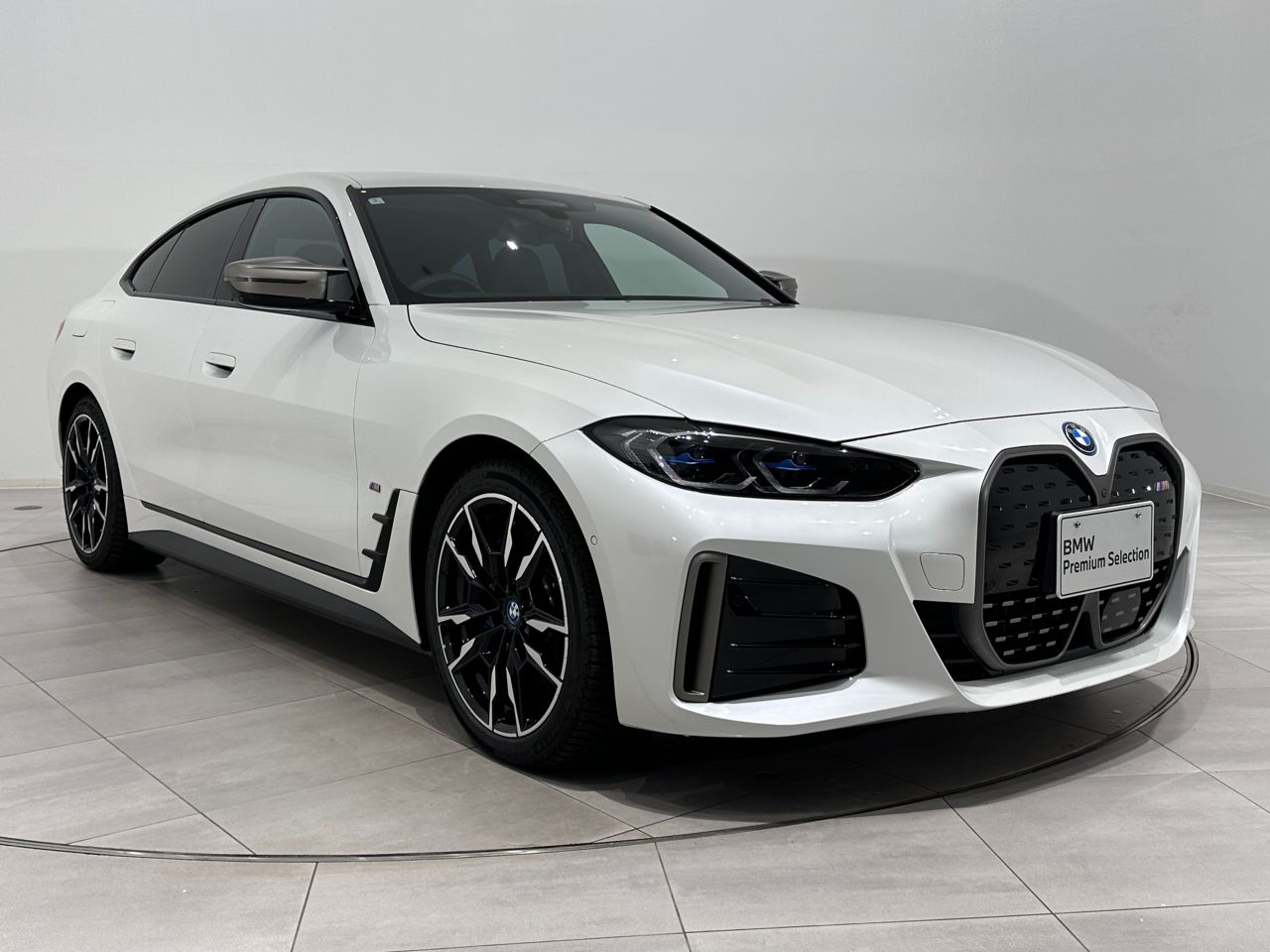 G26 i4 M50 RHD
