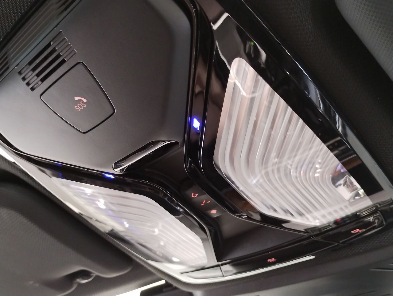 G01 X3 M40d RHD LCI ZA