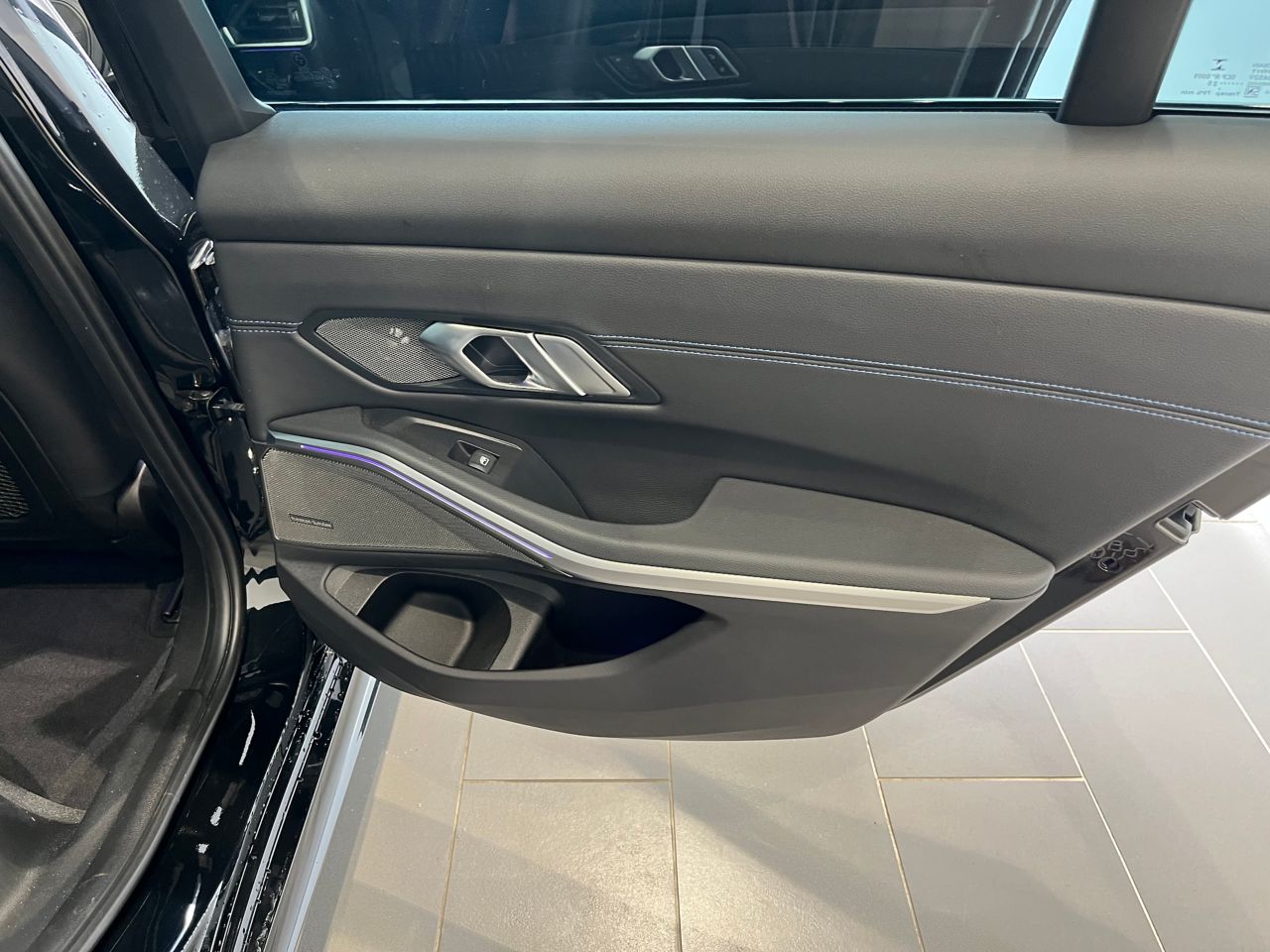 G20 320i Saloon RHD MX