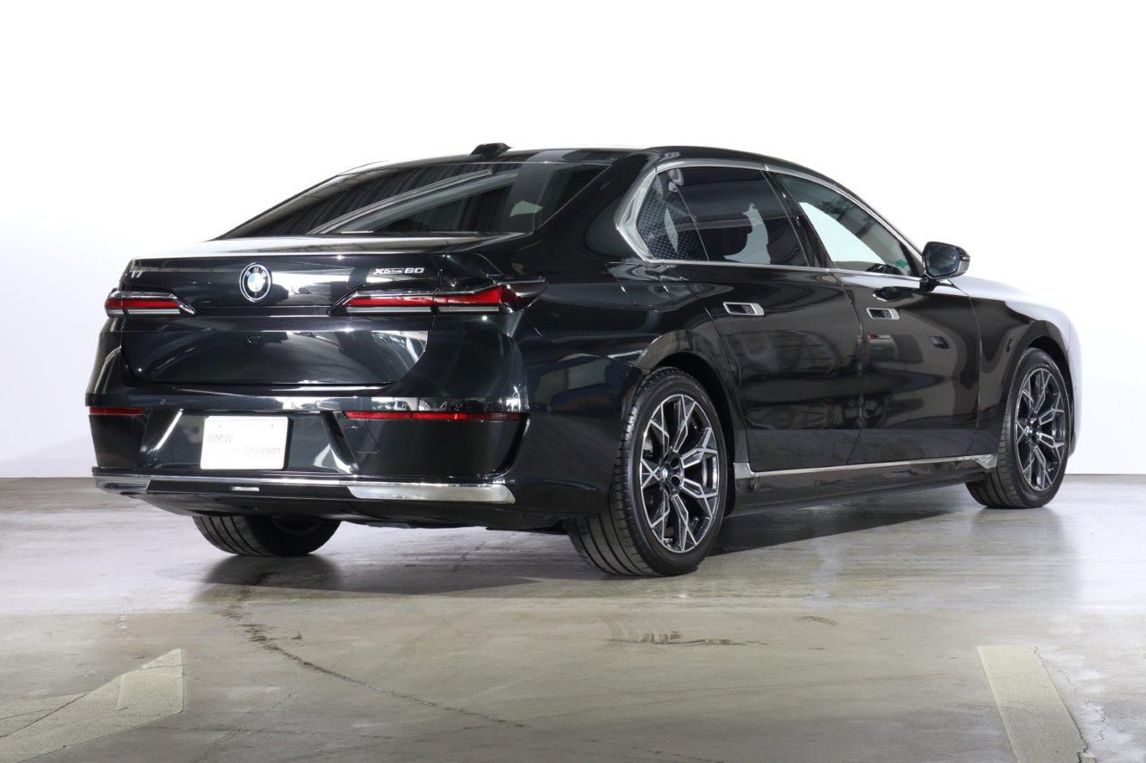 i7 xDrive60 Sedan RHD