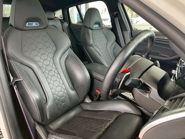X4 M RHD