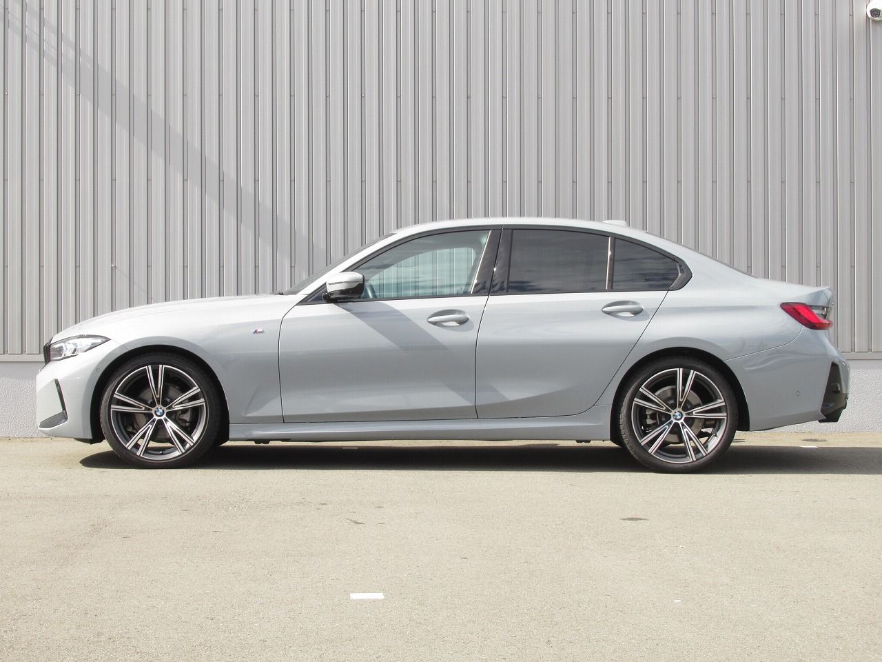 320d xDrive Berline RHD