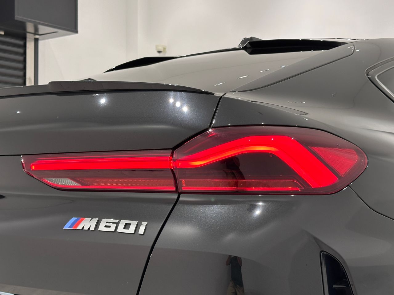 X6 M60i xDrive RHD