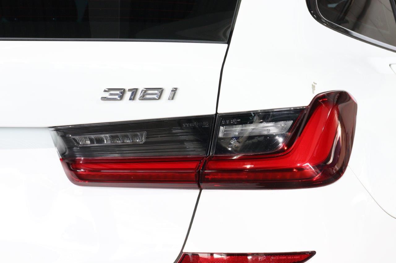 G21 318i Touring