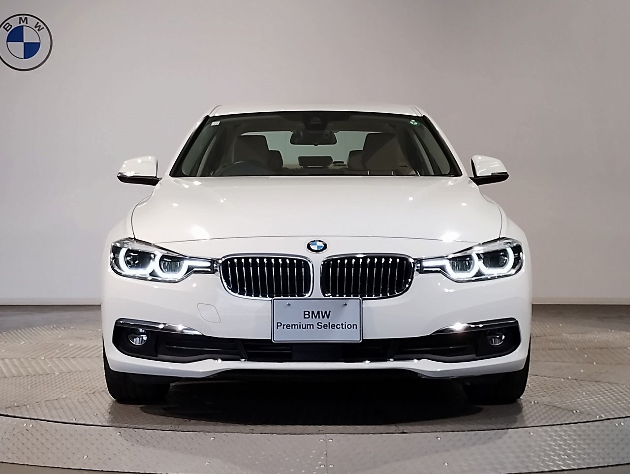 320D SEDAN RHD