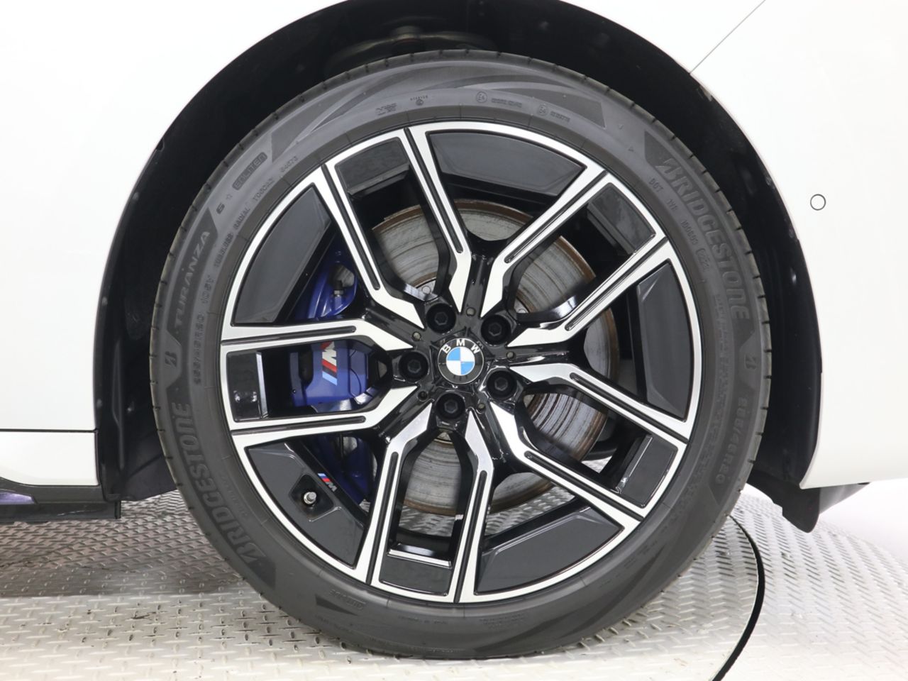 BMW i7 eDrive50 Sedan RHD