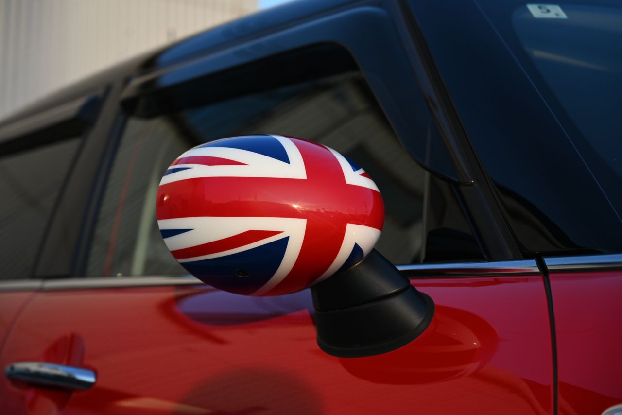 F55 COOPER D (AT)