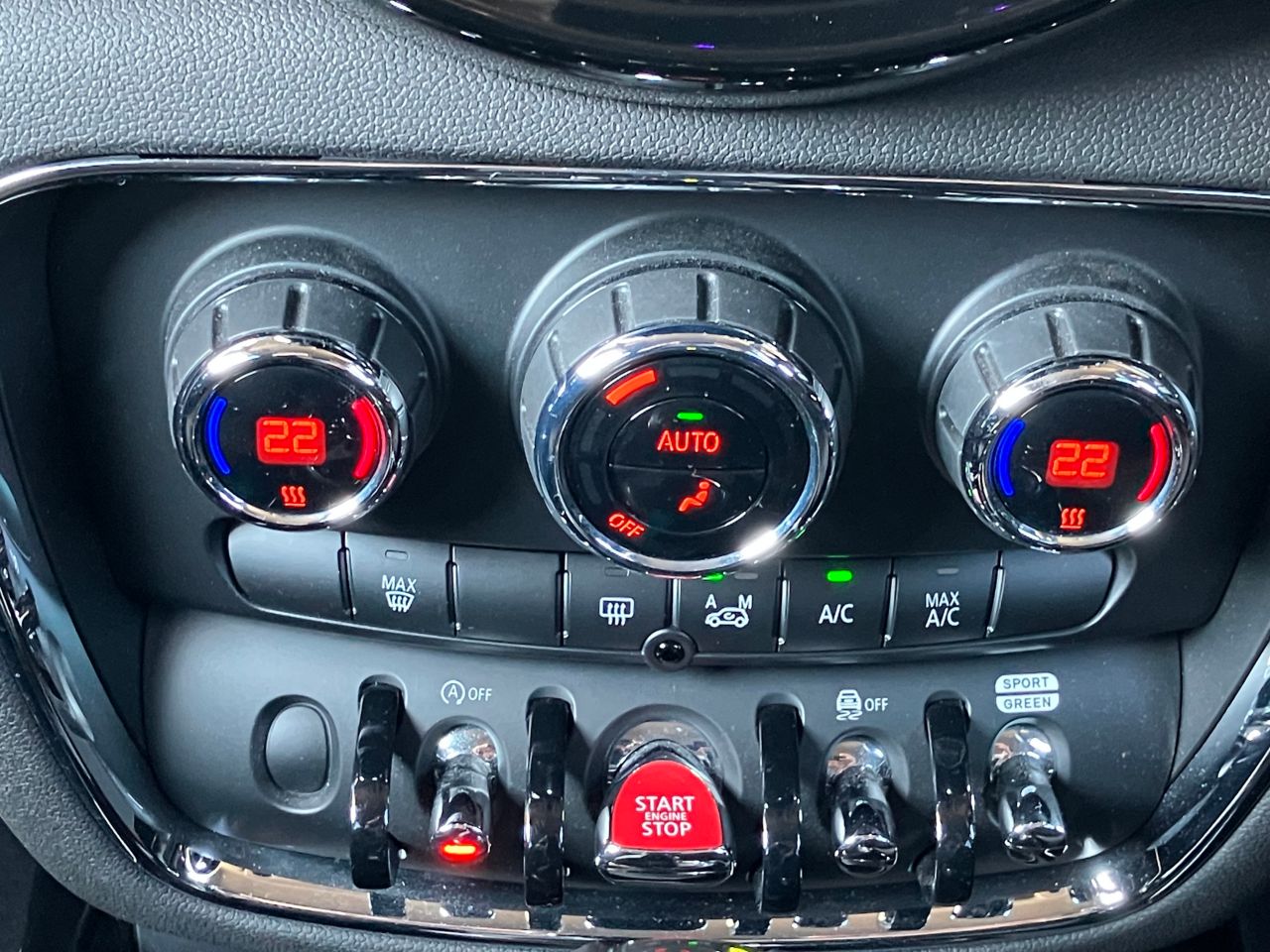 MINI CLUBMAN COOPER D