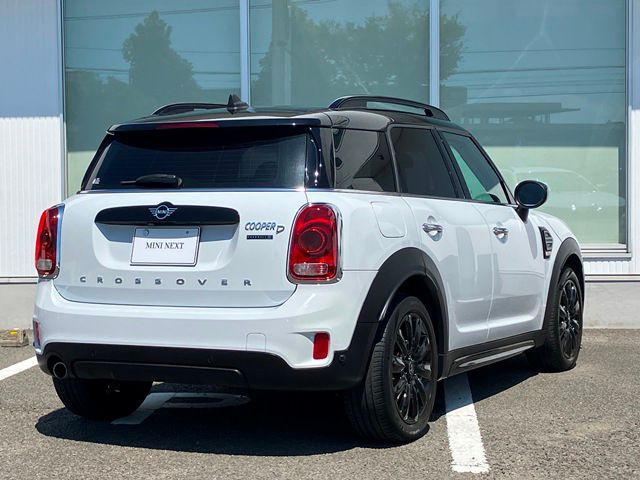 MINI CROSSOVER COOPER D