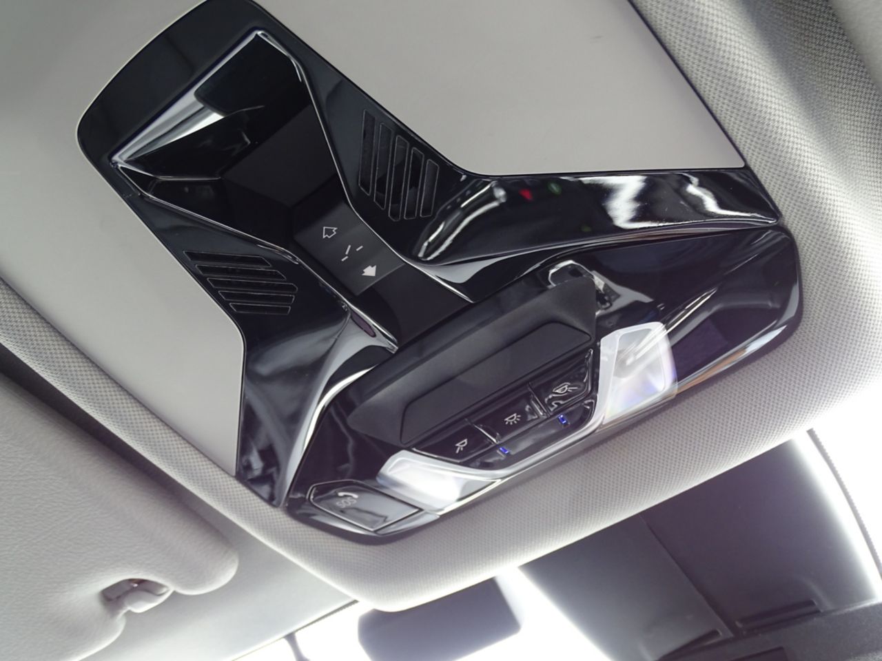 F40 118d Sports Hatch 5-door B47 2.0d