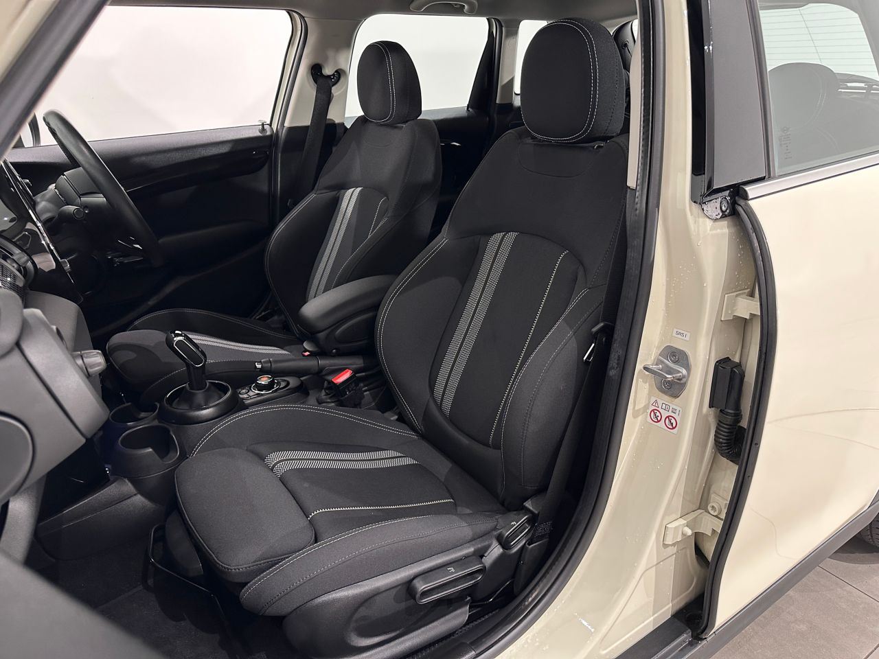 F55 MINI Cooper SD 5dr Hatch LCI
