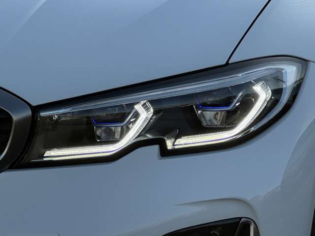 G20 M340i xDrive Saloon RHD