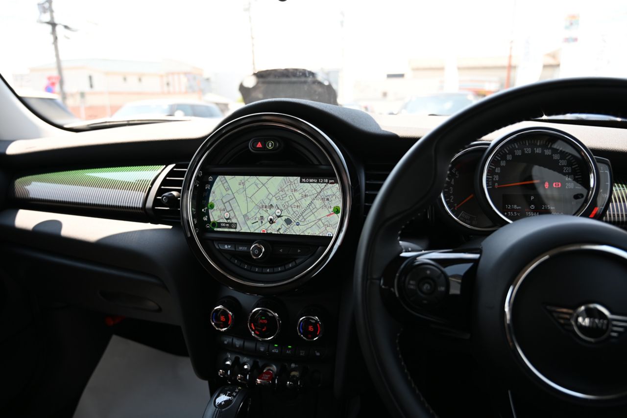 F56 COOPER D (AT)