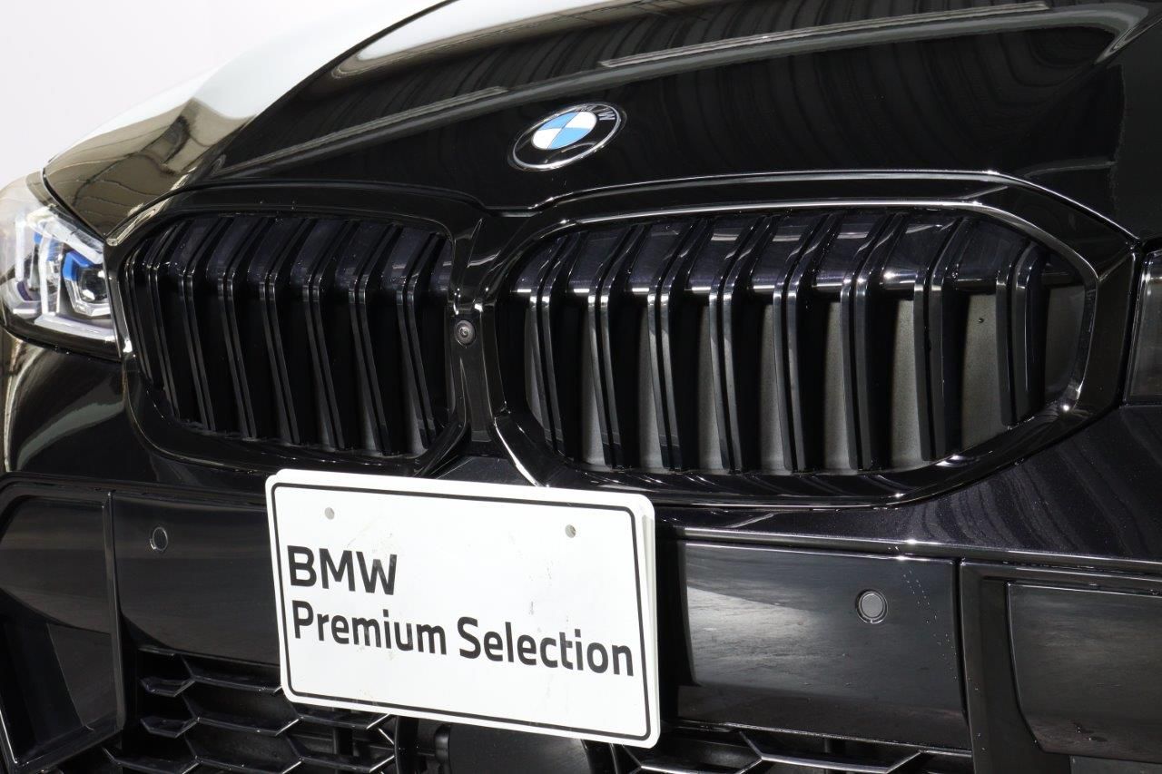 320d xDrive Berline RHD
