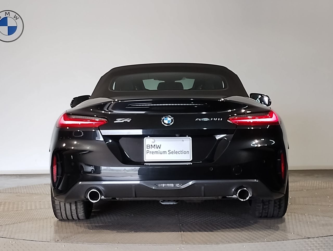 G29 z4 sDrive20i RHD