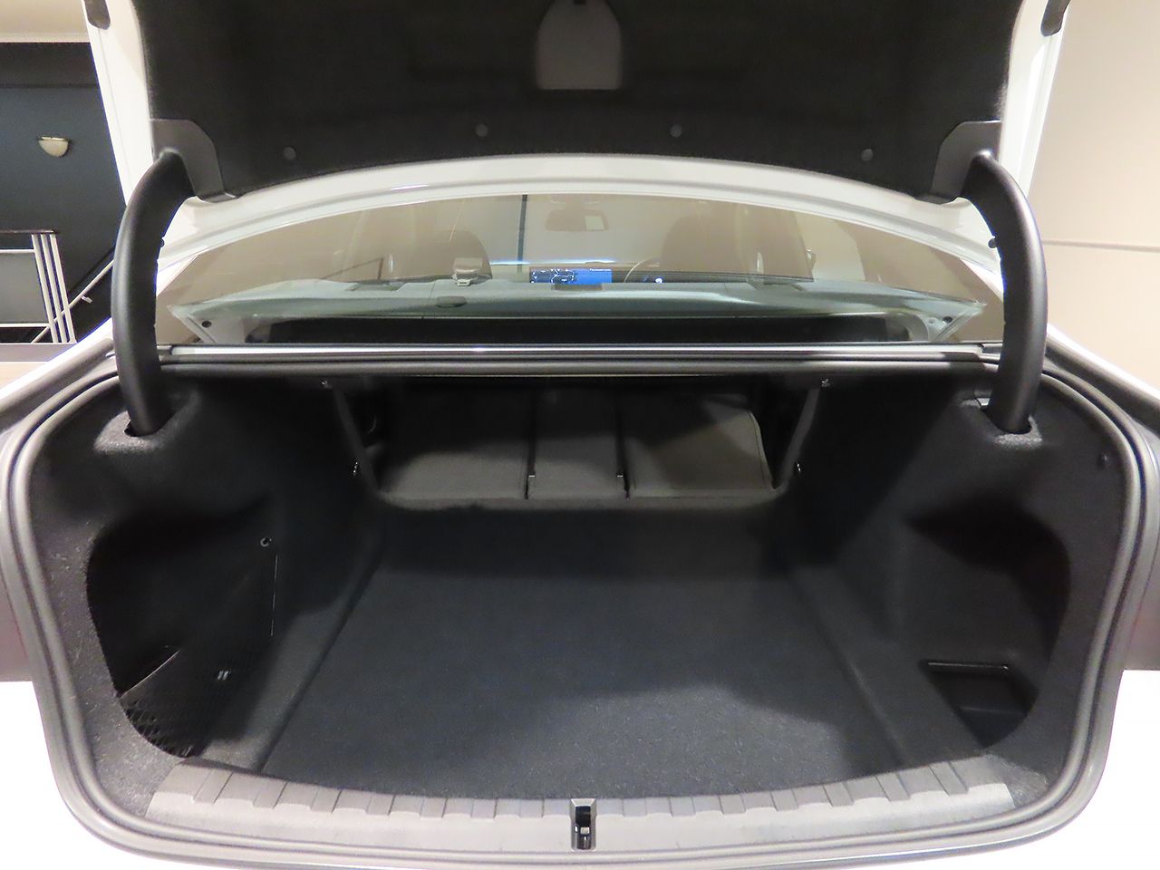 G20 320i Saloon LCI RHD MX