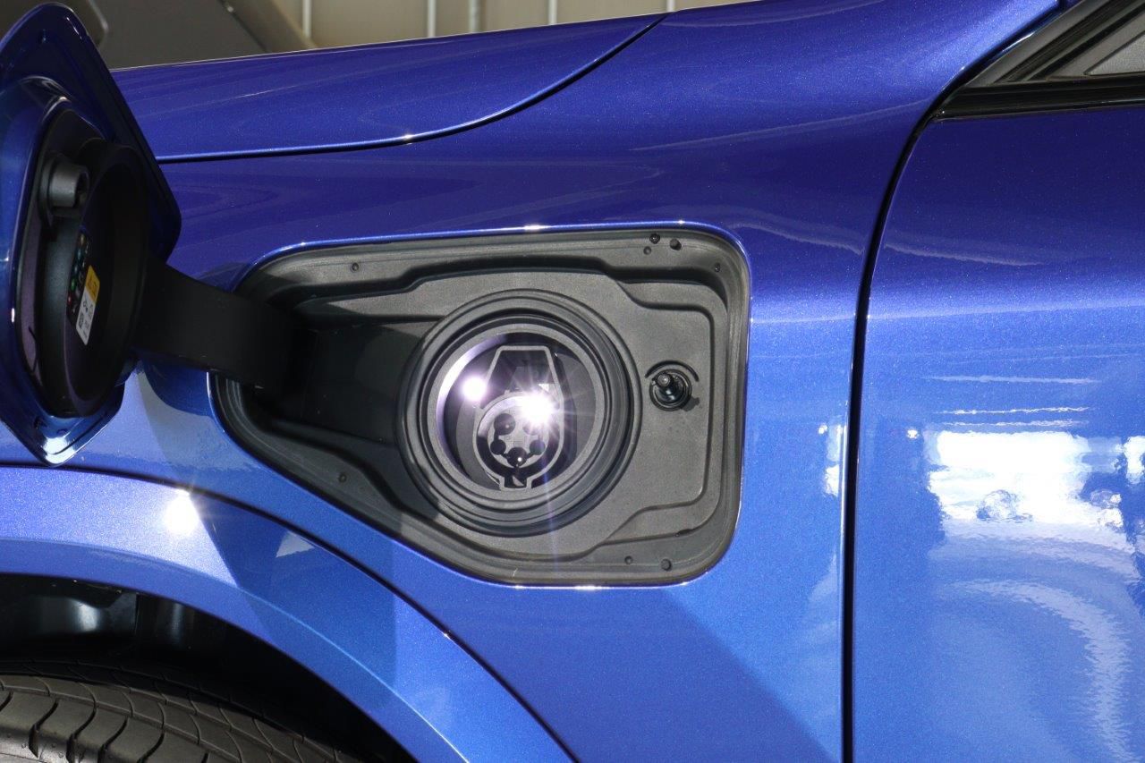 iX2 xDrive30 MSP