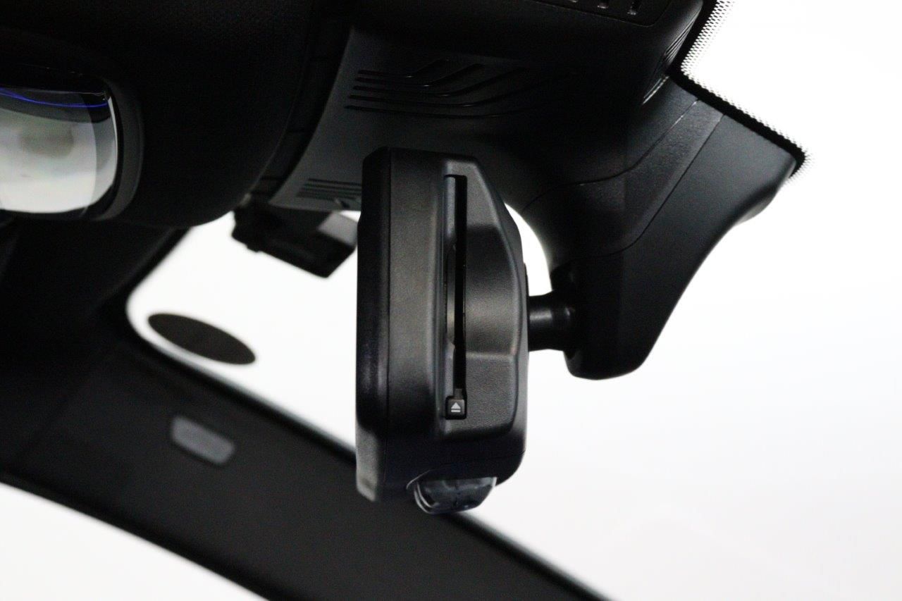 520d xDrive Sedan RHD