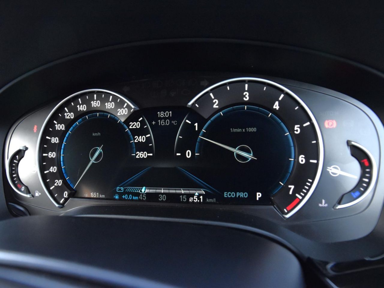 523I