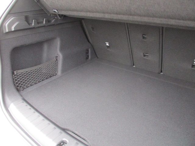 U11 iX1 xDrive30