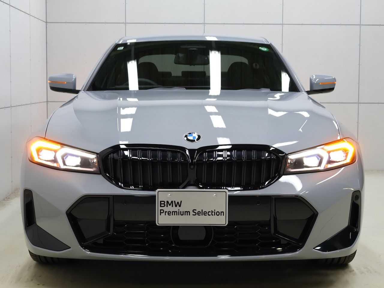 320d xDrive Berline RHD