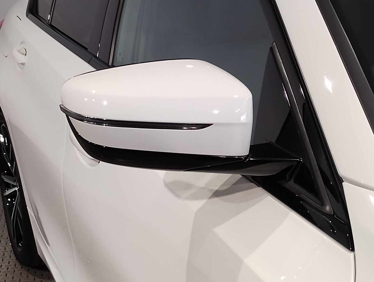 G20 320d xDrive RHD Saloon