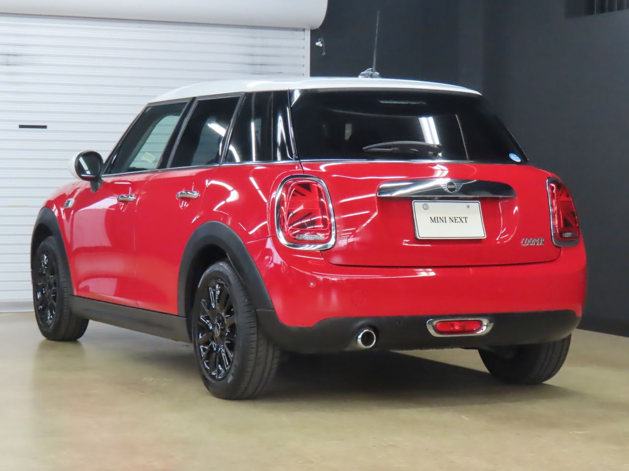 F55 MINI Cooper 5-Door Hatch LCI