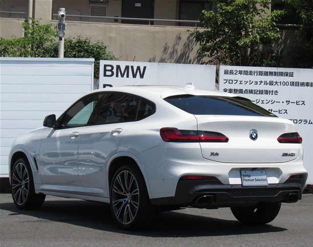 X4 M40i RHD
