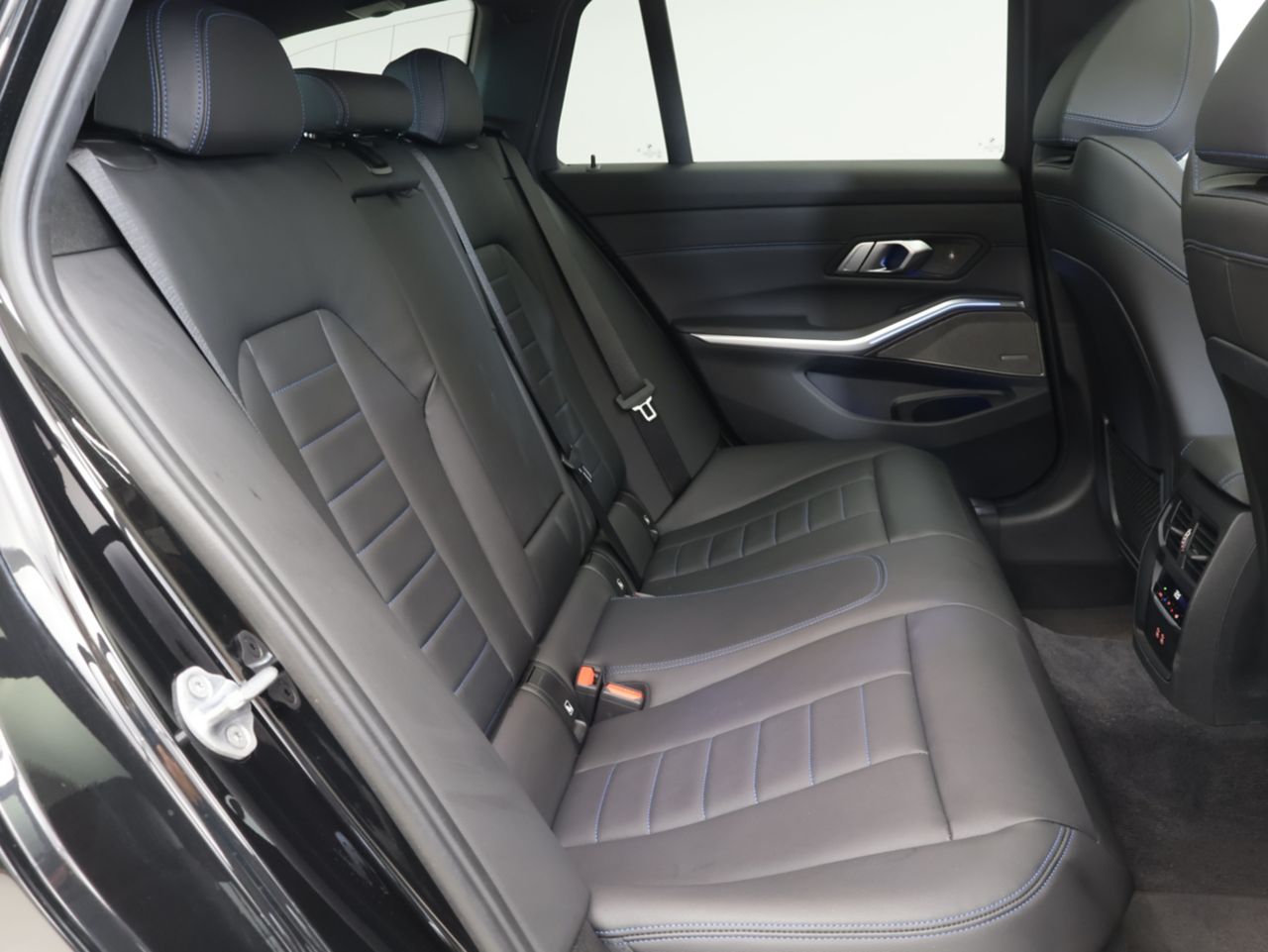 G21 M340i xDrive RHD