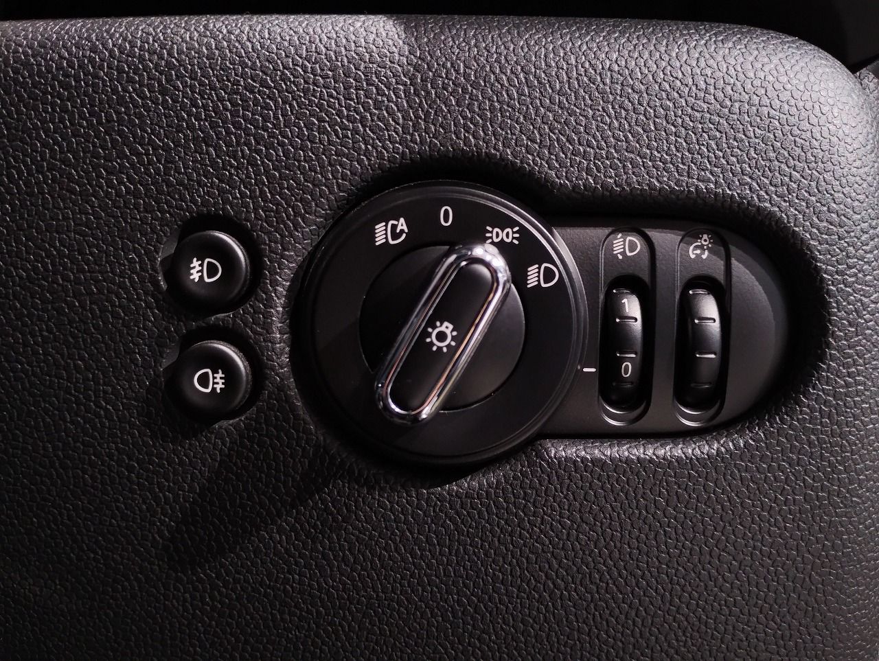F56 COOPER S D(AT)