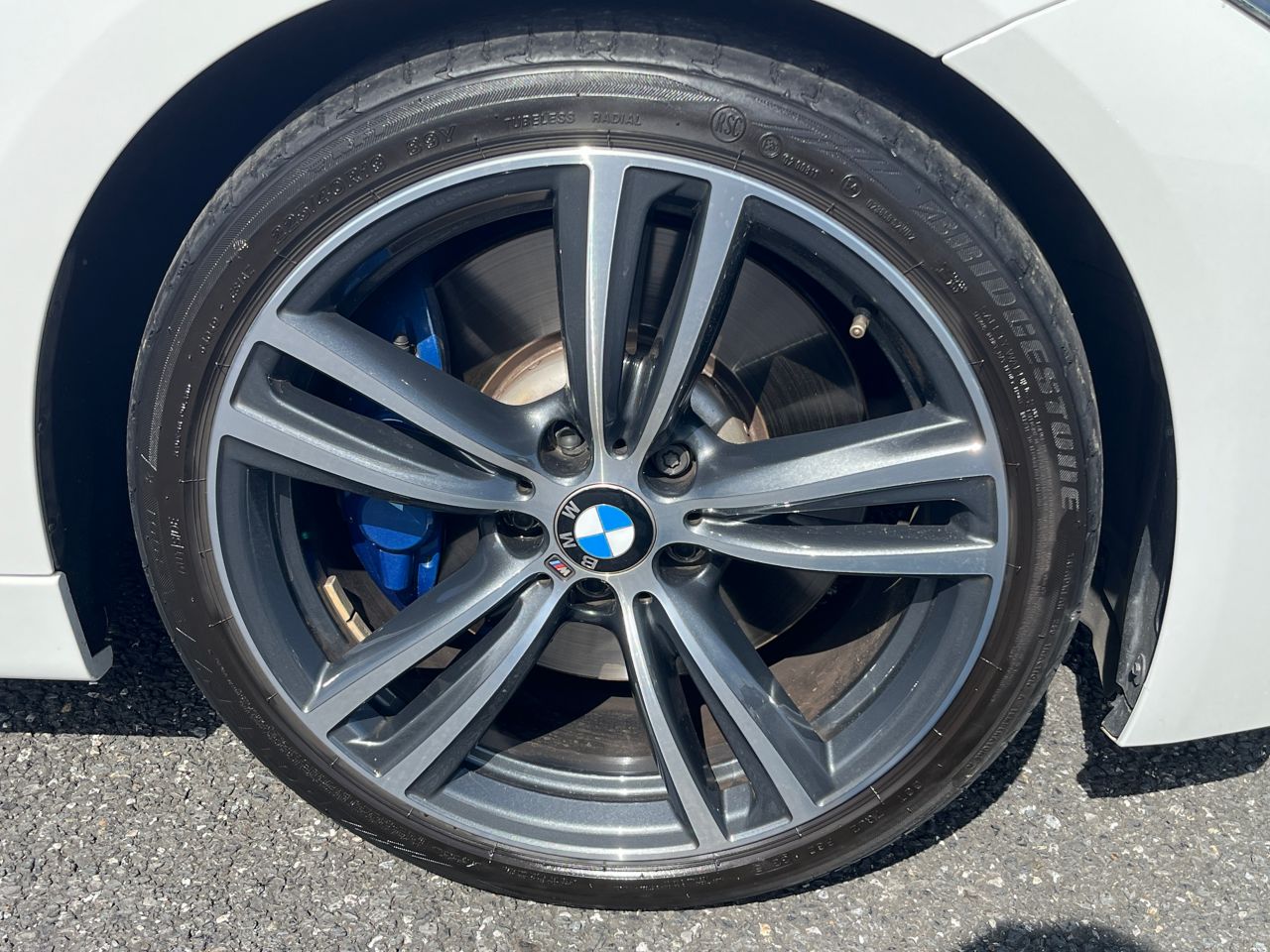 340I SEDAN RHD