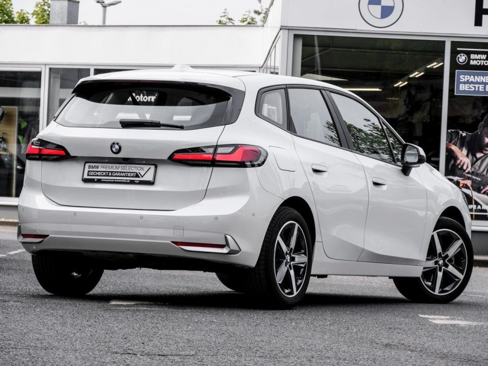 BMW 218