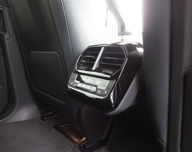 i20 iX xDrive50