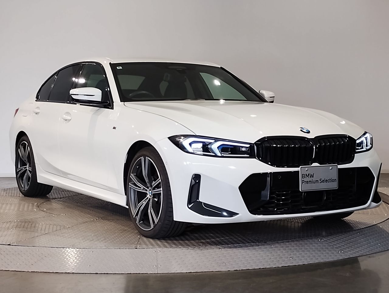 320d xDrive Berline RHD
