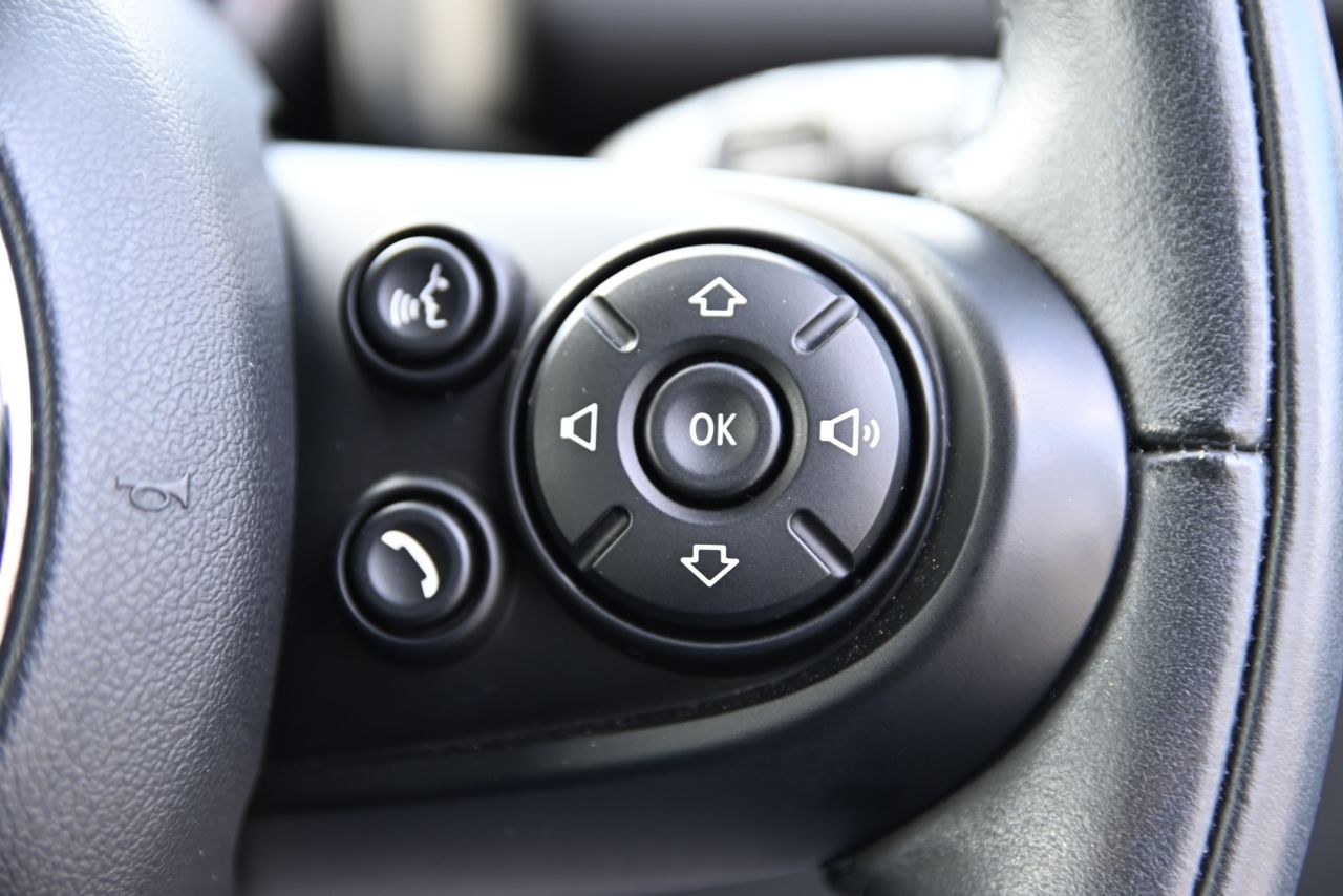 MINI CROSSOVER COOPER D