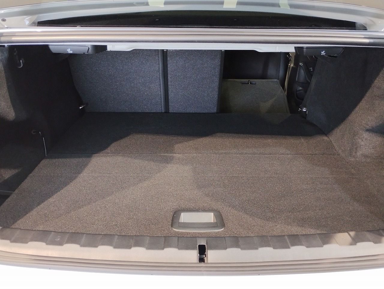 G20 330e Saloon LCI RHD MX