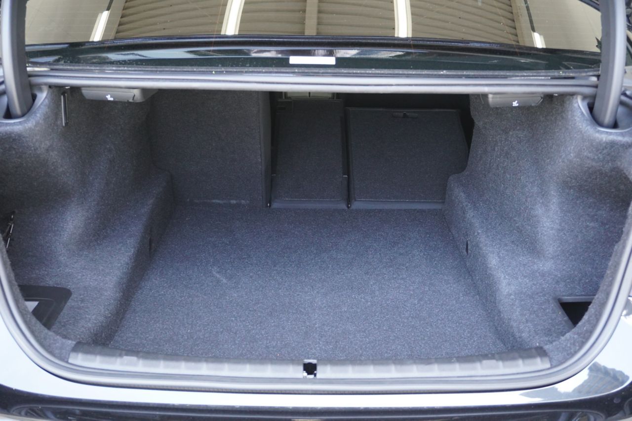 M5 Sedan RHD
