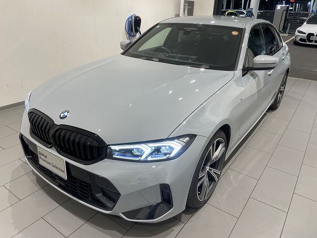 320d xDrive Berline RHD