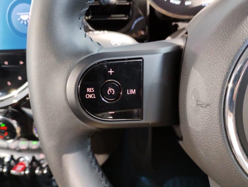 MINI Cooper F56 RHD