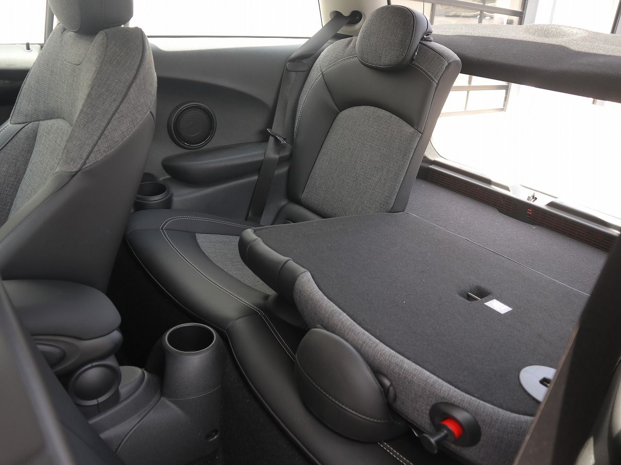 MINI Cooper F56 RHD