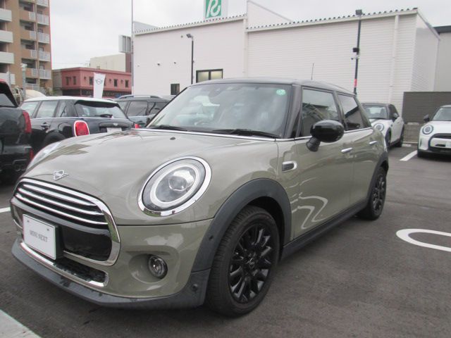 F55 COOPER D (AT)