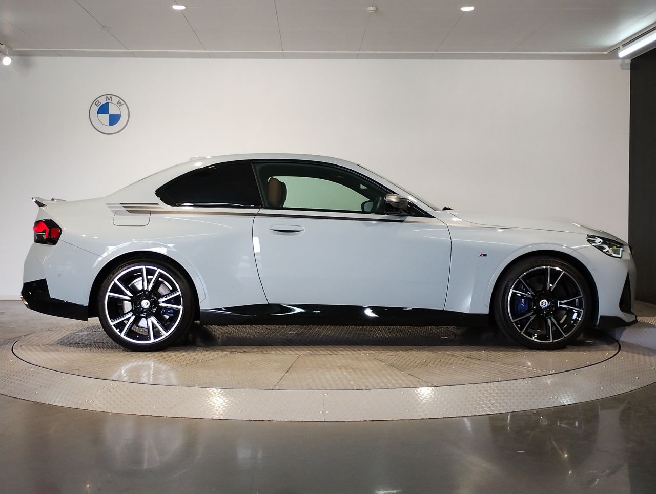 M240i xDrive Coupé RHD