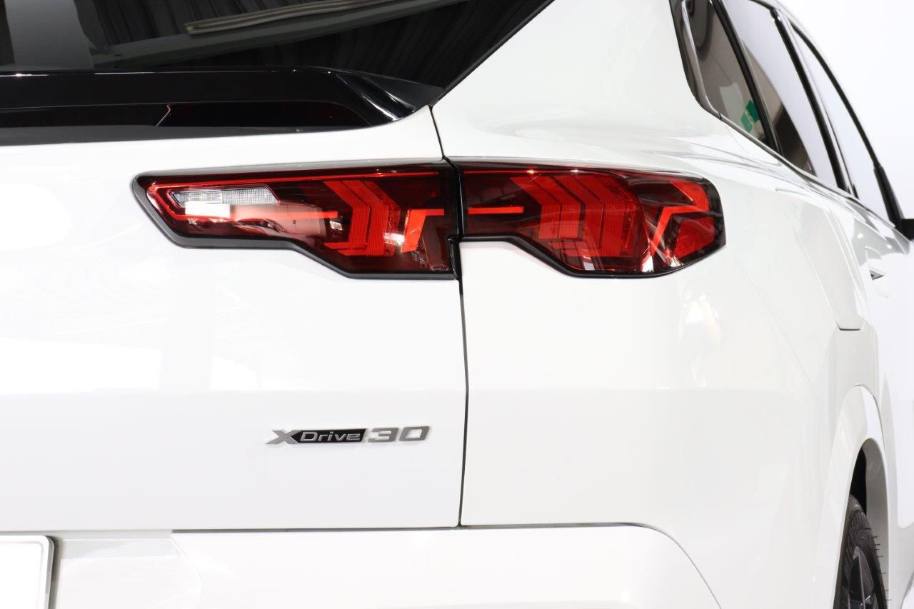 iX2 xDrive30 MSP