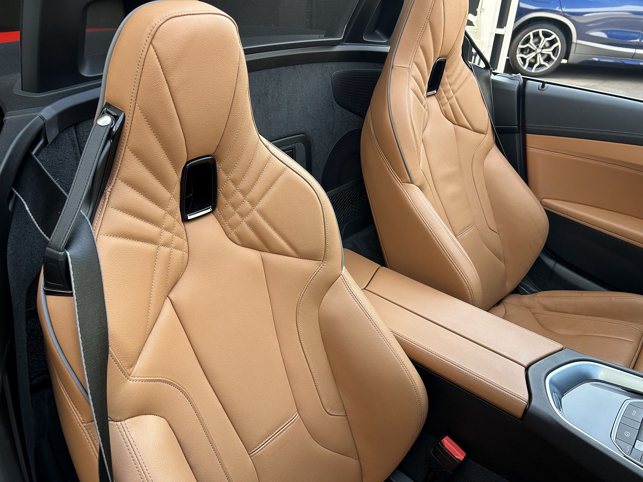 G29 z4 sDrive20i RHD