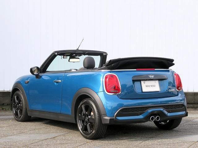 MINI Cooper S Convertible RHD