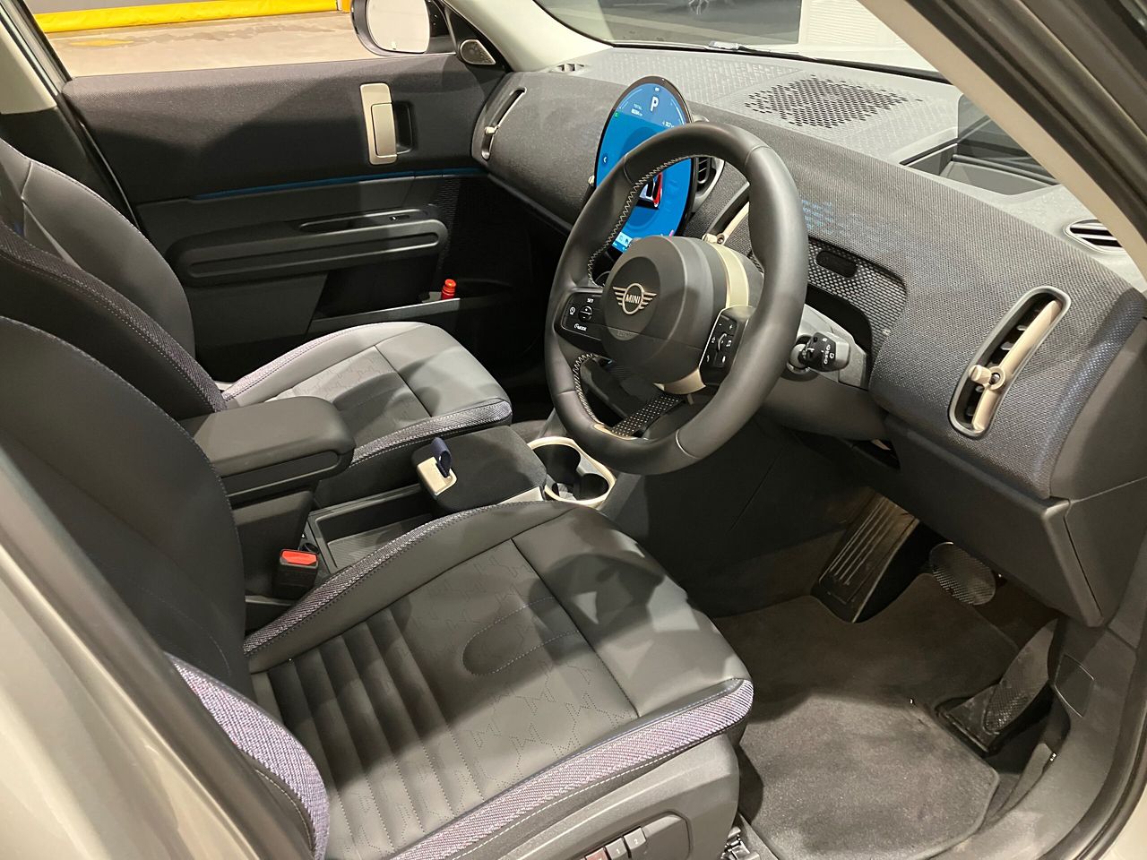 U25 MINI Countryman E