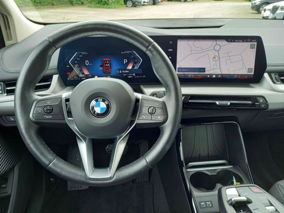 BMW 216