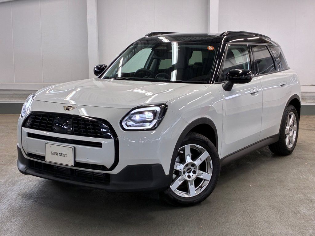 THE NEW MINI COUNTRYMAN C